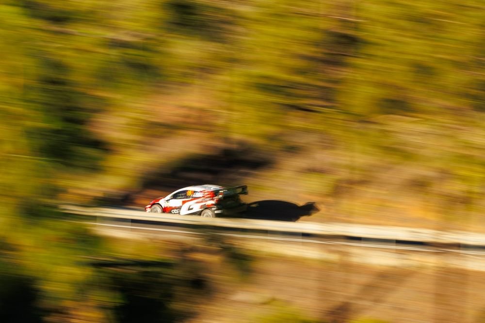 Oliver Solberg, Elliott Edmondson, Toyota Gazoo Racing WRT Toyota GR Yaris Rally1
