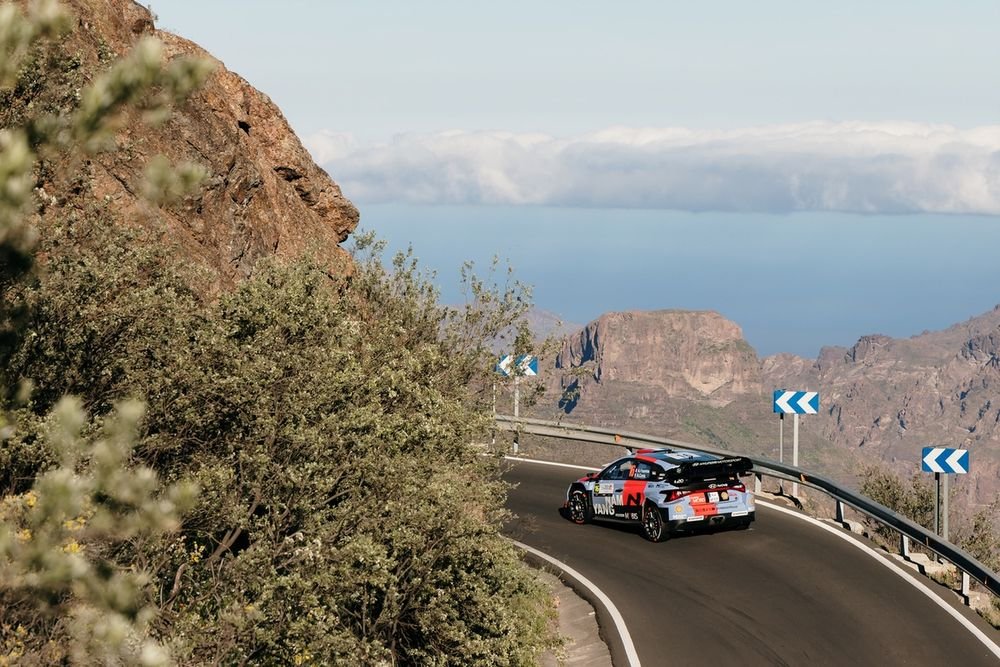 Adrien Fourmaux, Alexandre Coria, Hyundai Shell Mobis World Rally Team Hyundai i20 N Rally1