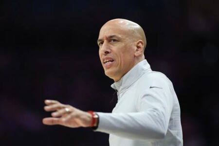 Kings reportedly expected to keep HC Doug Christie despite 22-59 record this season