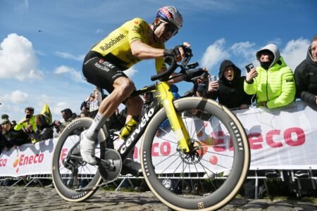‘We received no announcement that this was coming’ – Visma-Lease a Bike left furious after UCI bans tyre pressure system just before Paris-Roubaix