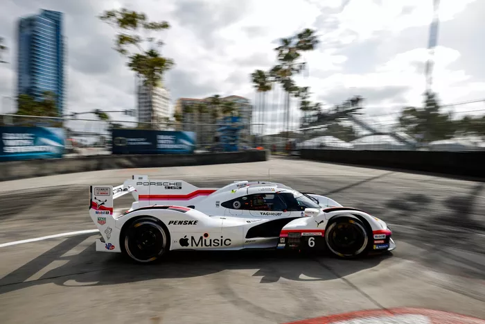 #6 Porsche Penske Motorsport Porsche 963: Laurens Vanthoor, Kevin Estre, Felipe Nasr