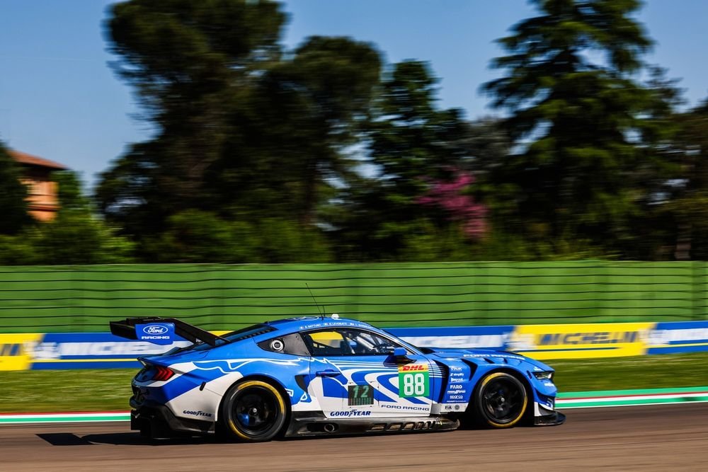 #88 Proton Competition Ford Mustang LMGT3: Stefano Gattuso, Giammarco Levorato, Logan Sargeant
