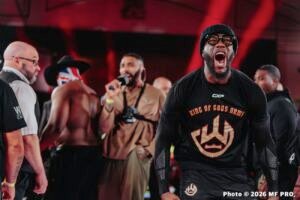Deontay Wilder Beats Derek Chisora in Close Split Decision Fight