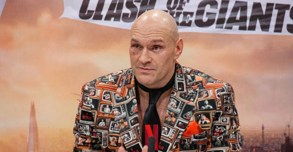 Tyson Fury claims he has signed as Joshua holds up fight