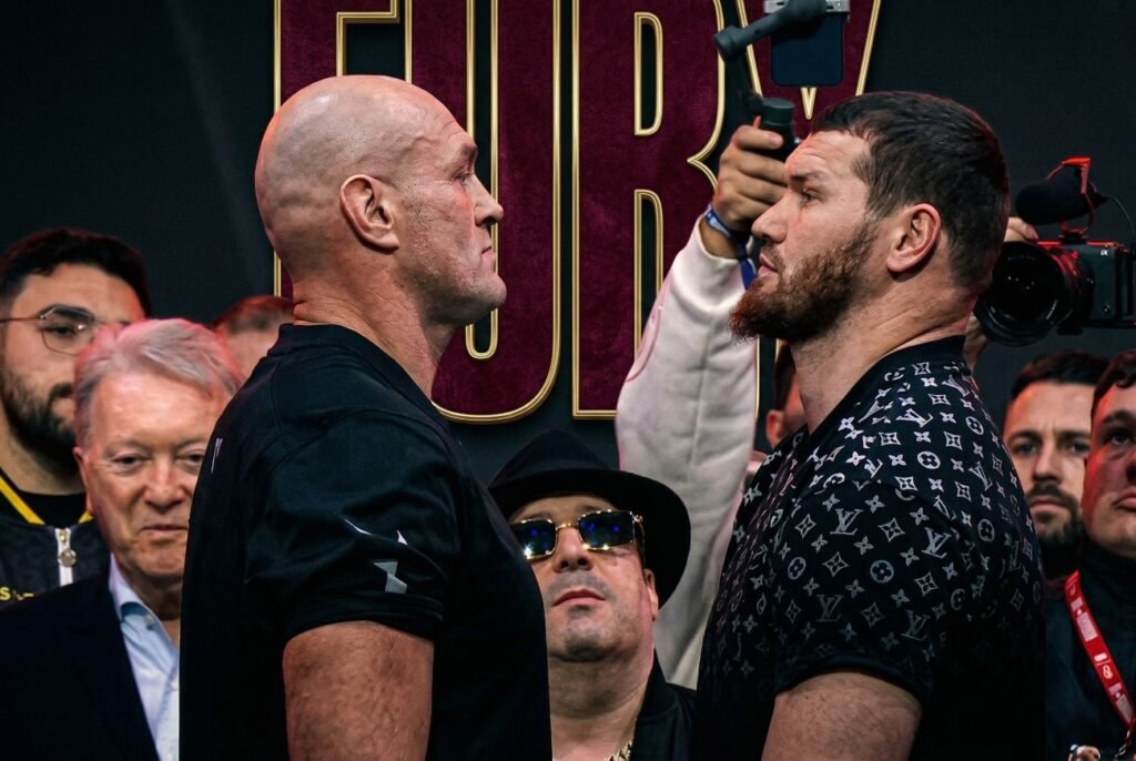 Joseph Parker Says Tyson Fury Treating Makhmudov Like Title Fight