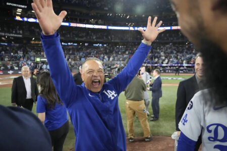 Dodgers back in Toronto for 2nd-earliest World Series rematch