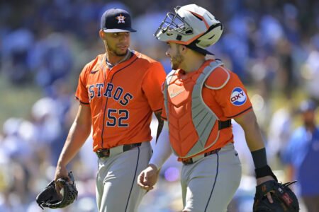 With Abreu struggling, Astros will go closer by committee