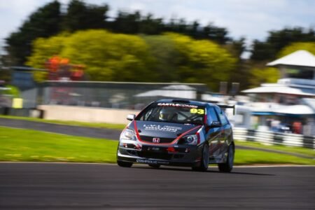 Webber’s Hot Honda does the Highland fling at Castle Combe