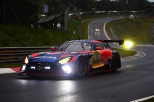 Verstappen Racing leads dominant Mercedes 1-2