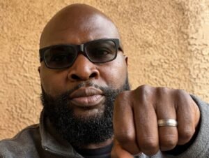 James Toney Dismisses Floyd Schofield Against Tank Davis