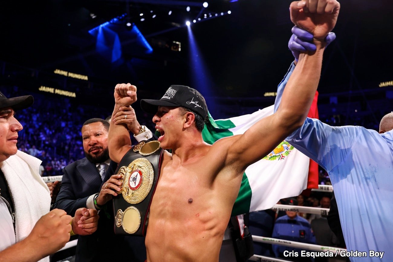 Image: Jaime Munguia dominates Resendiz, wins WBA title