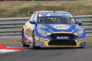 Cammish fastest from Ingram in hot conditions