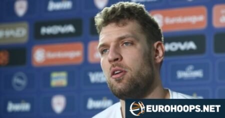 Βεζένκοφ: “Το παρελθόν δεν αλλάζει, είτε παίζουμε στο ΟΑΚΑ είτε αλλού, θέλουμε την Ευρωλίγκα”