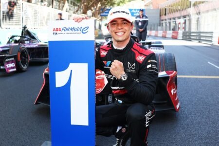 De Vries ends win drought, Ticktum loses podium due to penalty