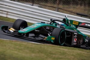 Fenestraz wins chaotic opening race
