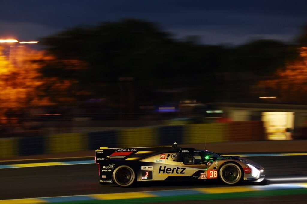 Cadillac leads BMW in FP4