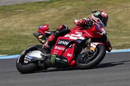 Bagnaia wins sprint as Bezzecchi crashes out