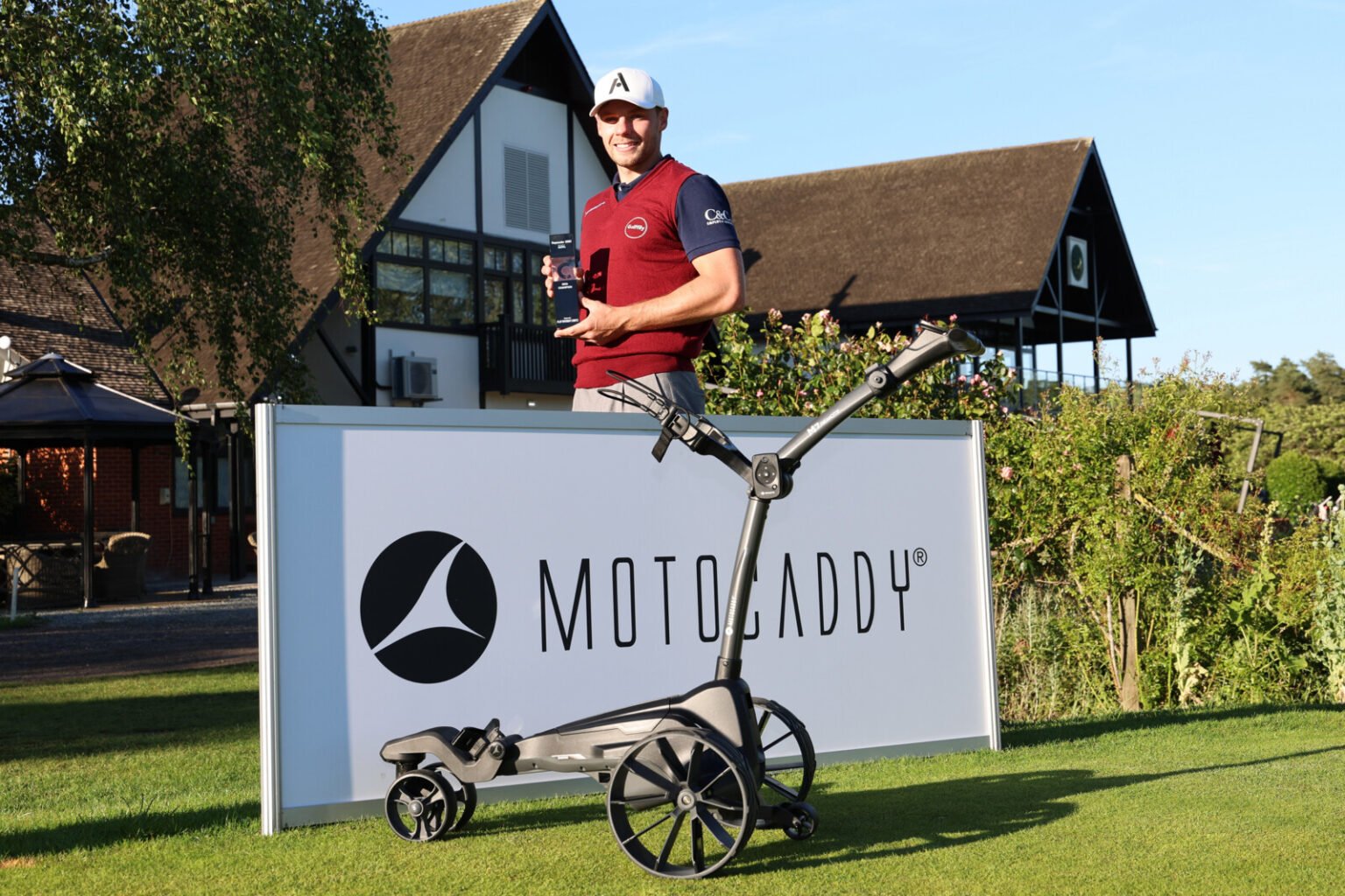 Knipes claims victory at Motocaddy Championship
