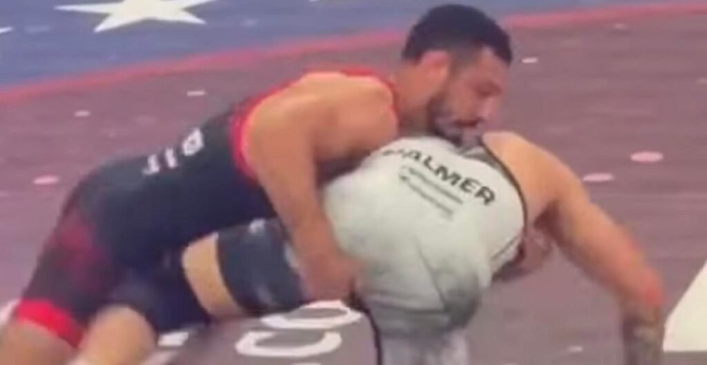 RAF 10 results: Aaron Pico dominates Lance Palmer with tech fall victory in return to wrestling