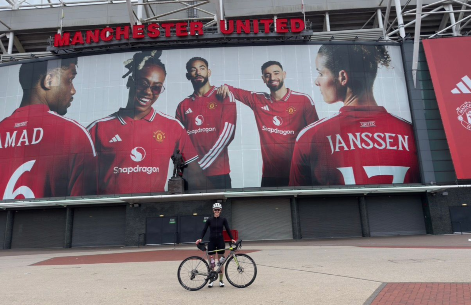 Meet the woman cycling 900 miles between all Premier League Stadiums and Women’s Super League football stadiums in memory of her football-mad dad