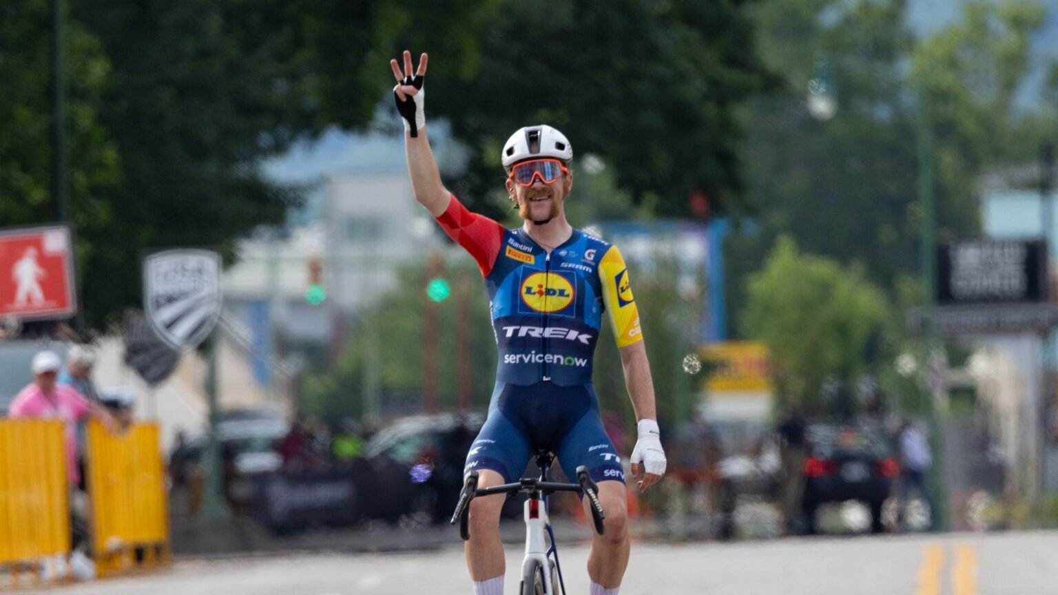 US Pro Nats: Kate Courtney and Quinn Simmons claim road titles