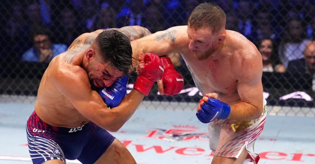 Justin Gaethje stops Ilia Topuria to pull off stunning upset to win undisputed title in UFC White House main event