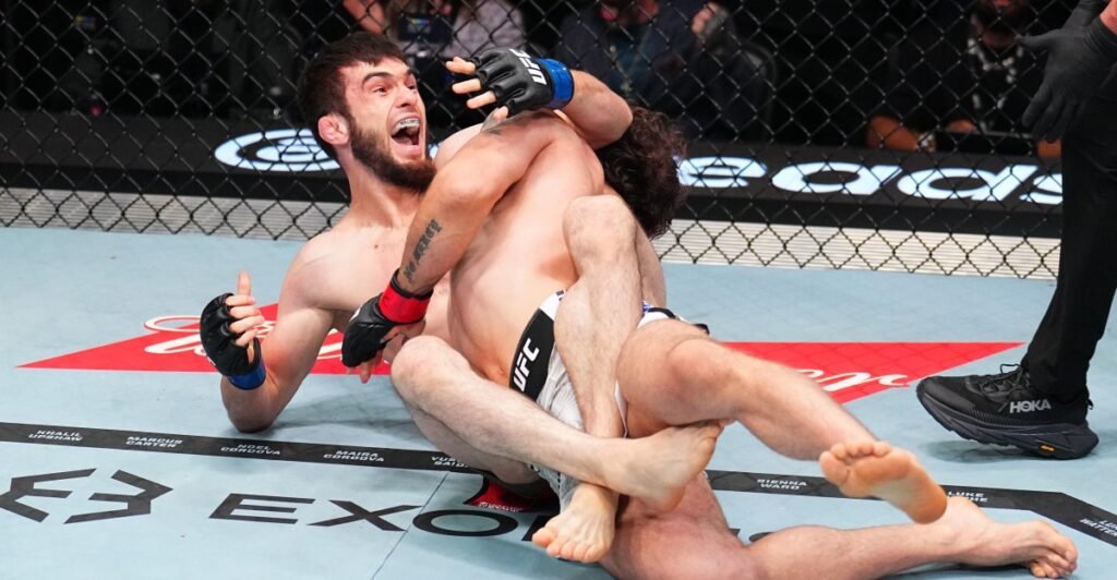 UFC Vegas 119 video: Murtazali Magomedov pulls off rare Scottish twister submission to tap Melsik Baghdasaryan