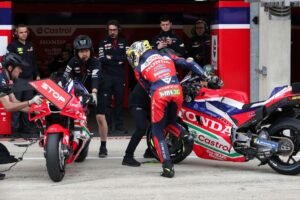Honda reveals new MotoGP team manager as Puig steps down