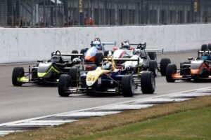 Racing Line spot-on for big rise in Autosport National Rankings