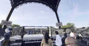 Video: First look at UFC White House octagon on South Lawn