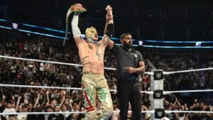 Rey Fenix Still AAA Crusierweight Champ After Breathless WWE SmackDown Defense