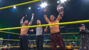 Matt & Jeff Hardy Defeat The Great Hands To Keep TNA Tag Title On Impact