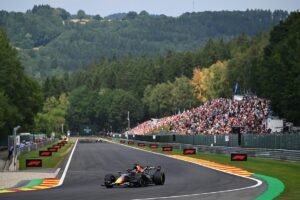Verstappen quickest in FP1 over Hamilton