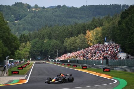 Verstappen quickest in FP1 over Hamilton