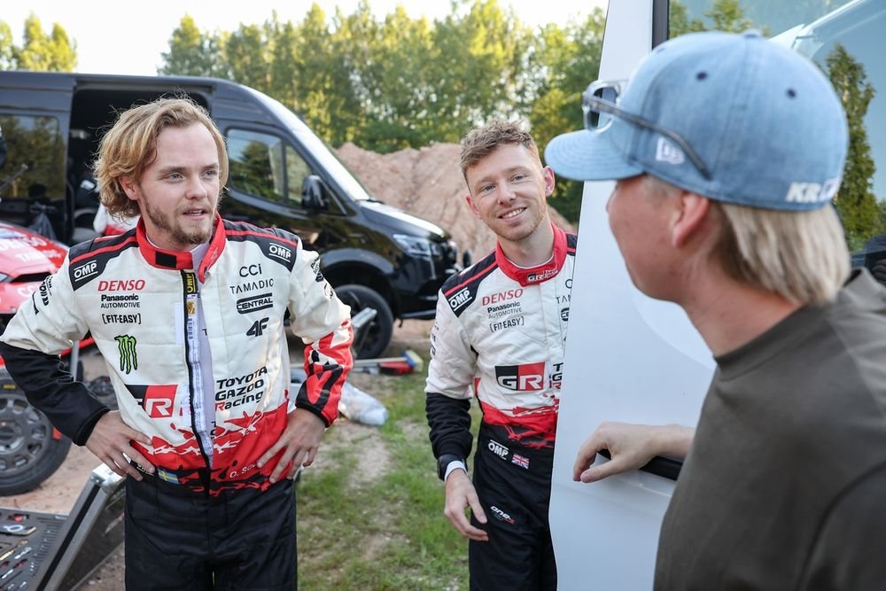 Oliver Solberg, Elliott Edmondson, Toyota Gazoo Racing WRT Toyota GR Yaris Rally1