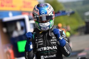 Antonelli defeats Verstappen to take pole