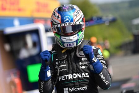 Antonelli defeats Verstappen to take pole