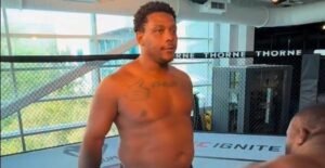 Morning Report: Chris Weidman jokes that Jamahal Hill looks ‘pregnant’ at heavyweight