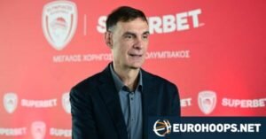 Μπαρτζώκας: “Πάντα σεμνά και μετρημένα ο Ολυμπιακός” – “Τεράστια χρήματα ο Παναθηναϊκός”