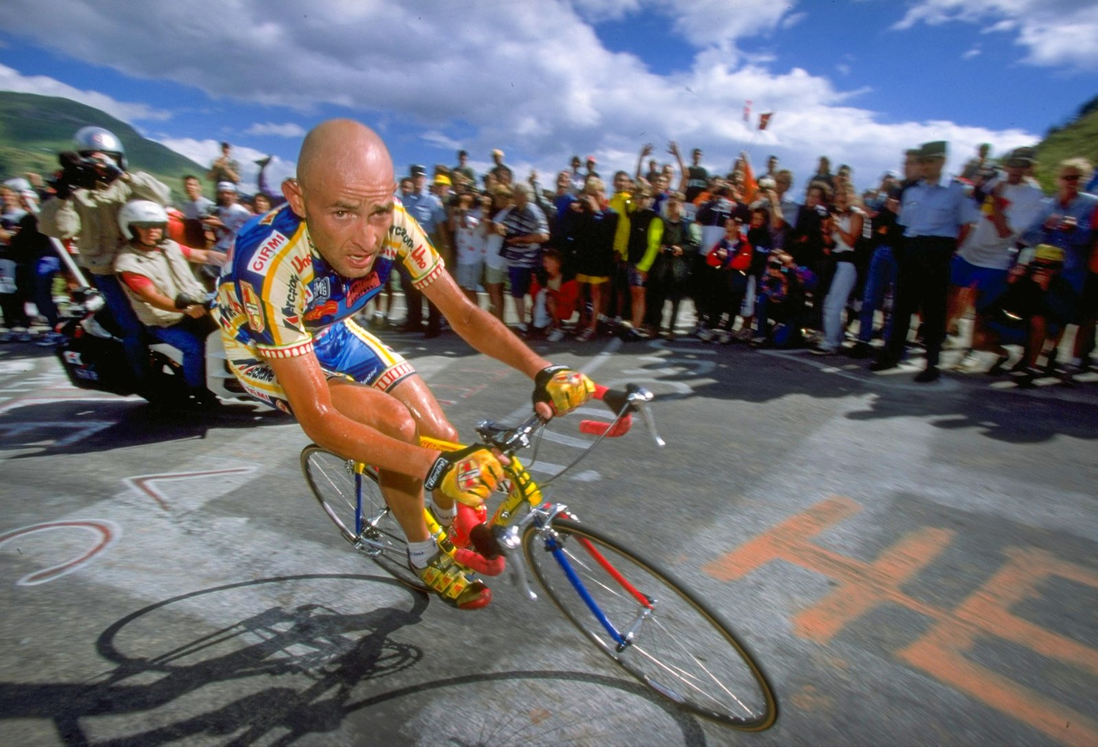 Marco Pantani climbing Alpe d'Huez in 1997