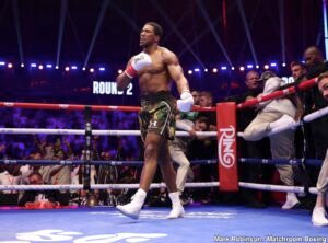 AJ Anthony Joshua KOs Kristian Prenga