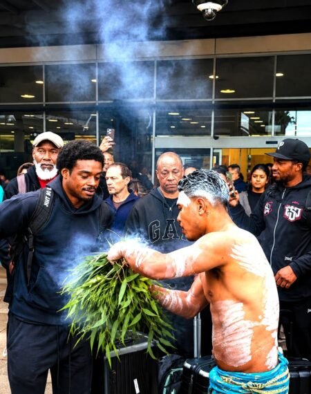 Errol Spence Jr. Receives Traditional Welcome in Australia