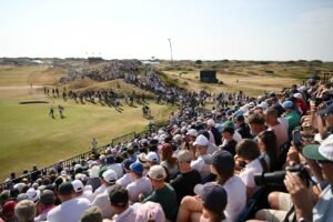 Open Championship Round 1: Suber surges to early lead
