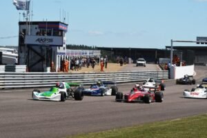 The Smiths are headline act again as Jochen Rindt Trophy entertains at Thruxton Retro
