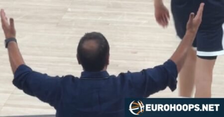 Έξαλλος Αταμαν: Τα έβαλε με τους διαιτητές στο Τουρκία-Σερβία του Παγκοσμίου Κυπέλλου U17