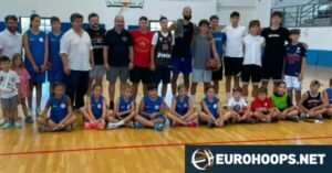 Φουρνιέ: H δουλειά δεν σταματά ούτε στην… Πάρο!