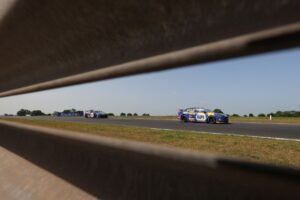Proctor substitutes for unwell Osborne, Smiley tops practice