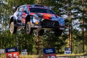 Fourmaux leads Hyundai 1-2 after opening stage