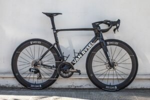 Paul Seixas’ Van Rysel RCR-Pro prototype