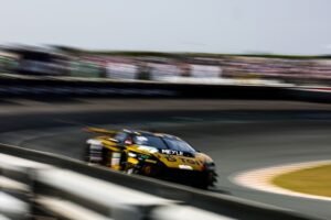 Bortolotti snatches victory after Manthey pitstop mistake